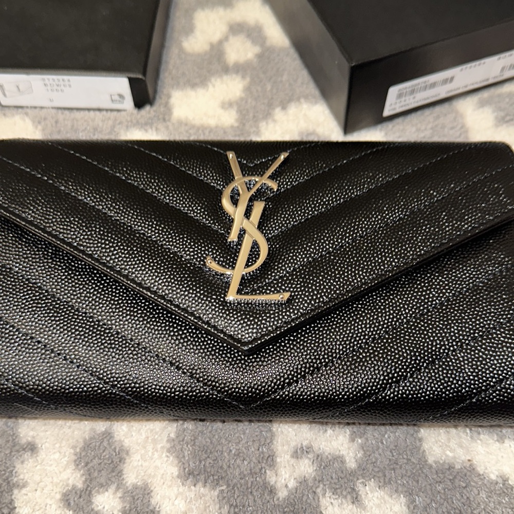 Authentic  Saint Laurent YSL Large Grain de Poudre Flap Wallet😍 New 😍 - Picture 4 of 17